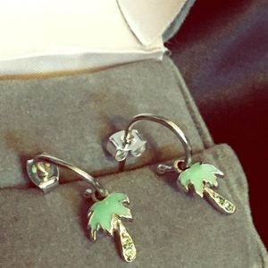 Green cubic zirconia Palm Tree earrings 🌴